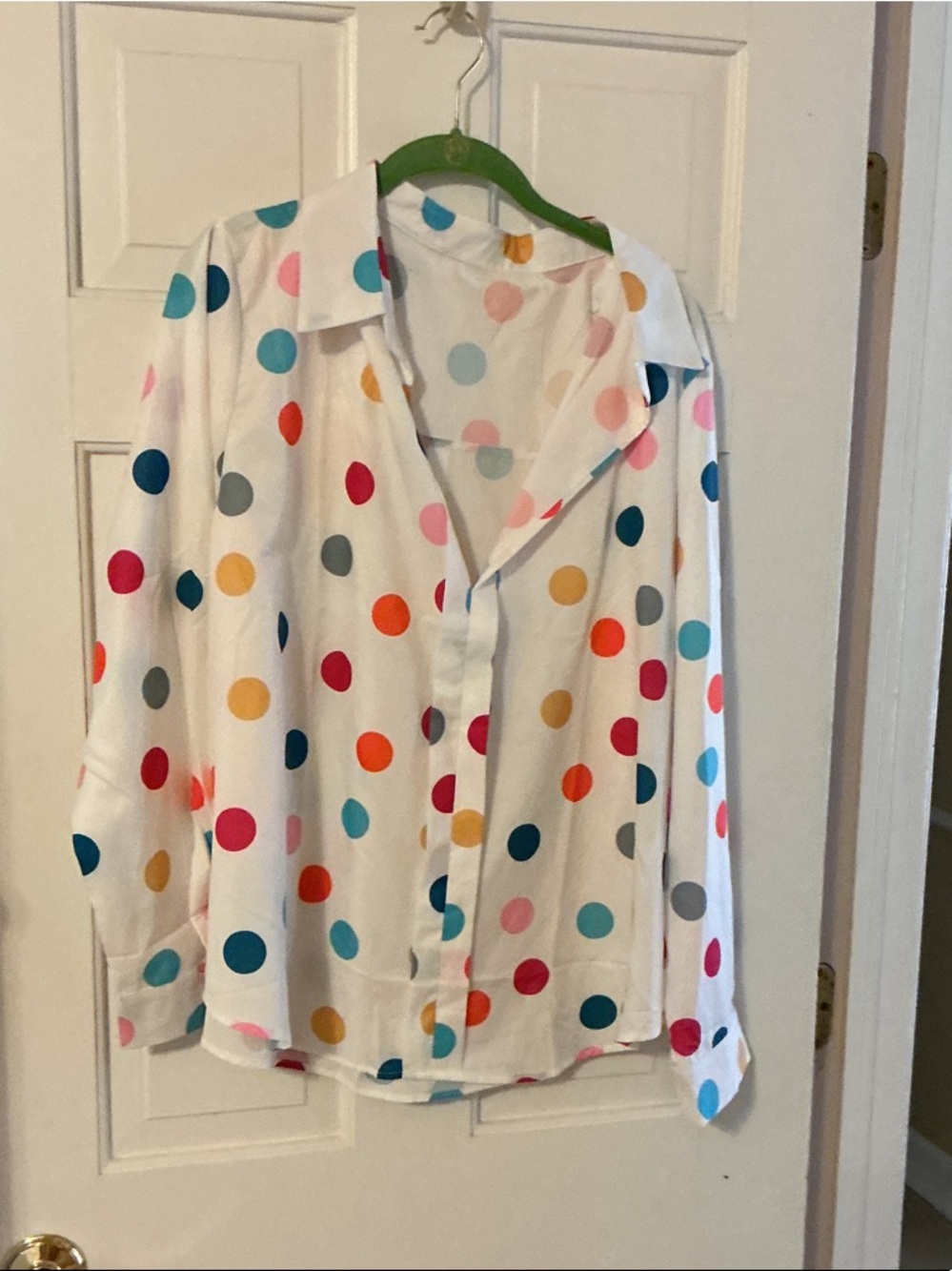 Source Unknown White Button-Down Blouse with Colorful Polka Dots